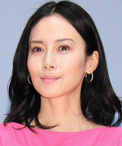 中谷美紀「咳が止まらず…」危ぶまれるNYデビュー舞台の千秋楽…鬼気迫る女優魂で限界突破へ(日刊ゲンダイDIGITAL)