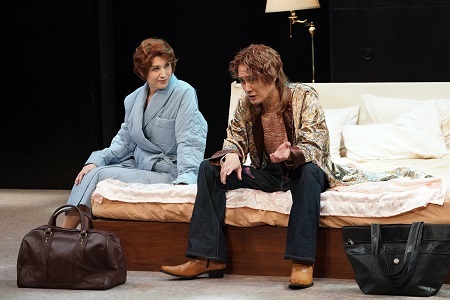 剣幸主演、映画化もされた傑作戯曲『Same Time， Next Year』開幕(チケットぴあ)