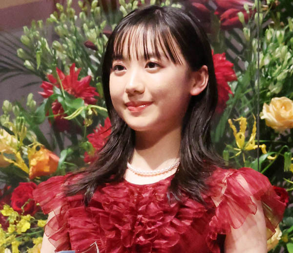 芦田愛菜が本格女優活動なら…知的ゆえ期待大きい「女医・弁護士」役のイメージ破壊(日刊ゲンダイDIGITAL)