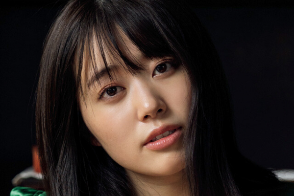 マリリン・モンローを目指す杉本愛莉鈴が水着で登場！「私のグラビアを見て昔の同級生が妄想して興奮してくれたらうれしい」(週プレNEWS)