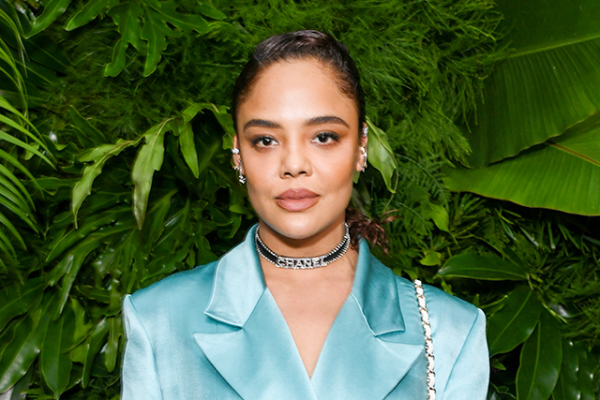 19世紀戯曲の最高峰「ヘッダ・ガーブレル」映画化、主演にテッサ・トンプソン(映画.com)