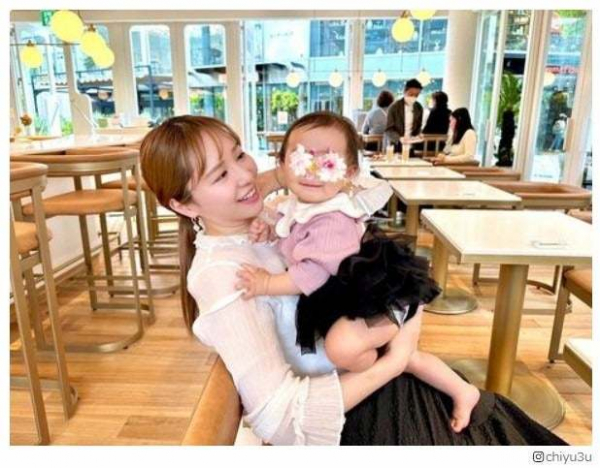 河西智美、親子2ショット公開 娘の“選択”とAKB48楽曲の繋がりに驚きの声(モデルプレス)