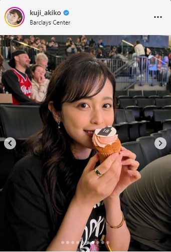 久慈暁子、夫の渡邉雄太に肩を抱かれたツーショット公開「今シーズンもおつかれさま」(日刊スポーツ)