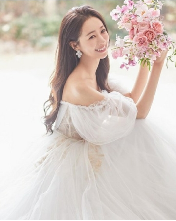 女優ソン・ボウン、「22日に結婚式」直接発表…5月の花嫁に(WoW!Korea)