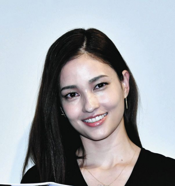 黒木メイサ「心から感謝申し上げます」スウィートパワー退所　今後は海外を拠点に活動(中日スポーツ)