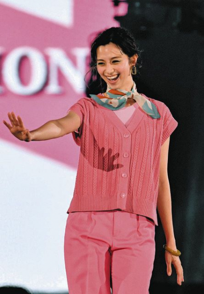 総資産34億円社長と結婚の中条あやみ「初めて出会ったときから安心感」インスタグラムで発表(中日スポーツ)