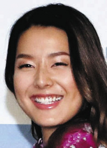 1歳男児の母・すみれの親子ショットに『ママ綺麗すぎる』『ママ歴１年おめでとうございます』の声(中日スポーツ)