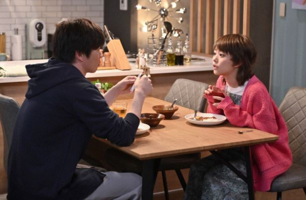 田中圭“虎松”に不満を募らせる高畑充希“こころ”へ町田啓太“加賀美”が言い放つ「じゃあ別れちゃえば？」＜unknown＞(WEBザテレビジョン)