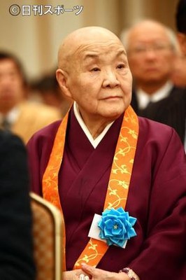 瀬戸内寂聴さん、不倫報道にチクリ「書きすぎ」（日刊スポーツ）