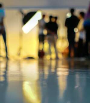 性的シーンの撮影現場で欠かせない「インティマシーコーディネーター」の重要な役割(現代ビジネス)