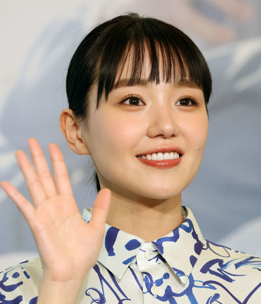 奈緒「あなたがしてくれなくても」に続く言葉がネットで飛び交う…レス夫婦の“大喜利”状態？(日刊ゲンダイDIGITAL)