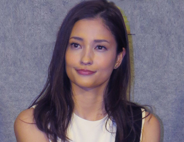 黒木メイサが赤西仁との結婚から11年で“円満独立” 夫婦と双方の所属事務所を取り巻く環境が様変わり(日刊ゲンダイDIGITAL)