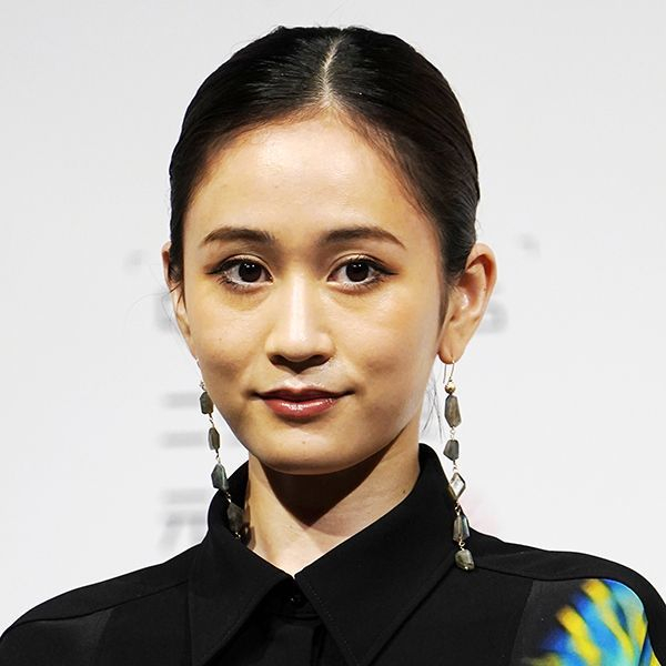 「息子に見せられない」…前田敦子31歳が撮影現場で激しい絡みも厭わない理由(文春オンライン)