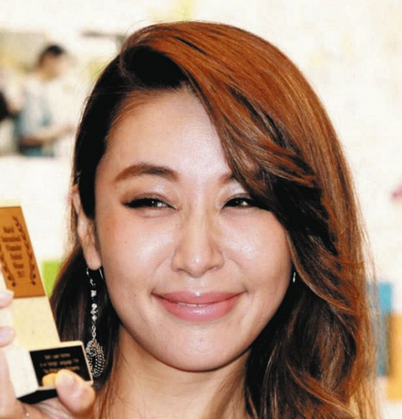 『マジご機嫌、最高』鈴木紗理奈が留学中のリオト君帰国に『この日を待ち詫びてた』(中日スポーツ)