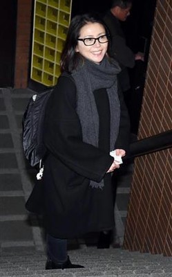 小泉今日子、タレント価値大暴落させた不倫宣言　「キョンキョンらしい」もあっという間に世論逆転（夕刊フジ）