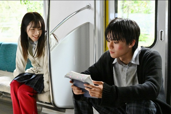 片岡凜“小春”の秘密が明らかに 日向亘“和真”と見せた悩めるティーンエージャーの姿＜ペンディングトレイン＞(WEBザテレビジョン)