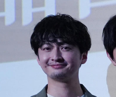 「仮面ライダー響鬼」イブキ役の渋江譲二、結婚報告も“ぼっち”写真「丁重にお断りされたため…」(日刊スポーツ)