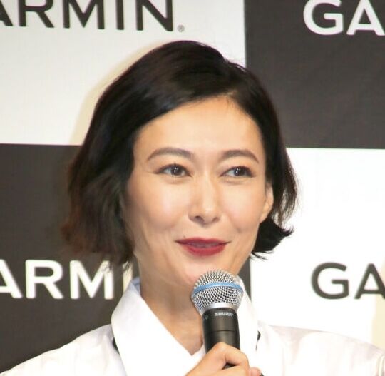 田丸麻紀、美しすぎるテーブルセッティングでカレー＆サラダ３種の食卓が素敵！「更に食欲でますね」の声(スポーツ報知)