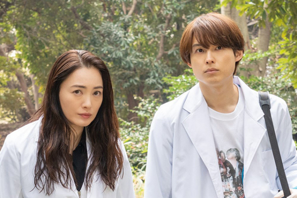 仲間由紀恵×松村北斗「女王の法医学 屍活師」第3弾放送決定! ユキとワンコの関係性にも変化が?(映画.com)