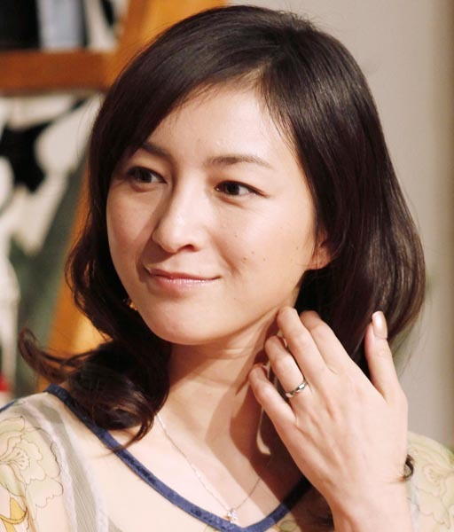 広末涼子「W不倫」のダメージは10年続く…事務所の厳重注意と夫の暴露で“クロ”確定(日刊ゲンダイDIGITAL)