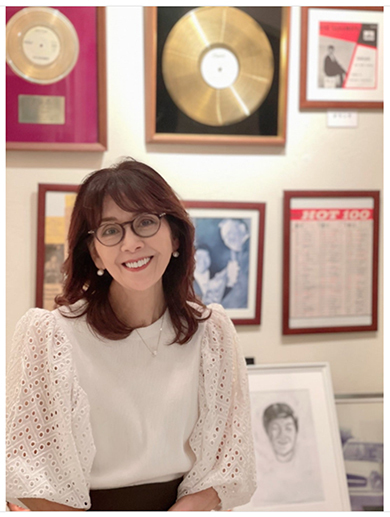 「主人はどんな思いでいるのかな?」 柏木由紀子、「SUKIYAKI」のビルボード1位から60年で坂本九さんに思いはせる(ねとらぼ)