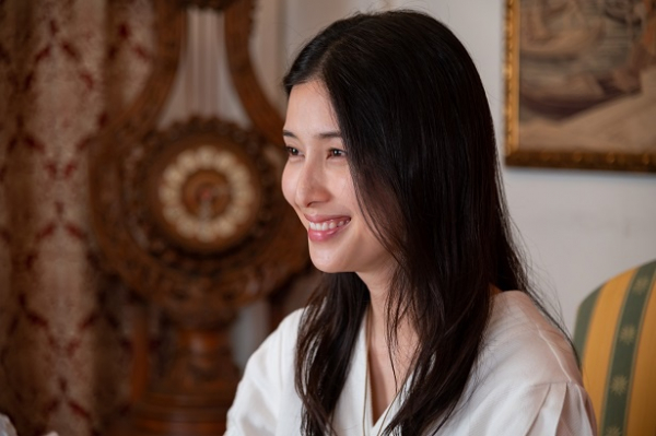 橋本マナミ、原作ファンも納得の占い師・レター先生を怪しく演じる<明日カノ2>(WEBザテレビジョン)