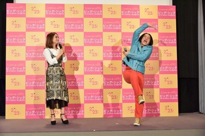永野「もっとネタ作ったほうがいい」とモデル谷まりあに指摘されシェー（お笑いナタリー）