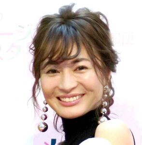 新山千春、16歳美人娘が前髪を切ってくれた様子&娘お手製スイーツを紹介「美味しくて3分でなくなった」(スポーツ報知)
