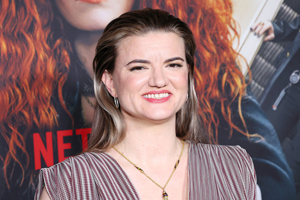 「女優エヴリンの七人の夫」映画化に「バチェロレッテ」監督(映画.com)