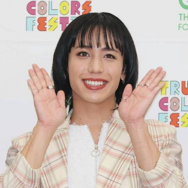 ryuchellさん、インスタ最後の投稿は今月8日「黒髪に戻しました　バイビー金髪ッ」とつづる(中日スポーツ)