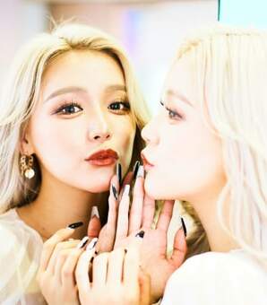 まるでカメレオンのように顔が変わる！　モデル・せいせいが突き進む「ギャル道」(現代ビジネス)