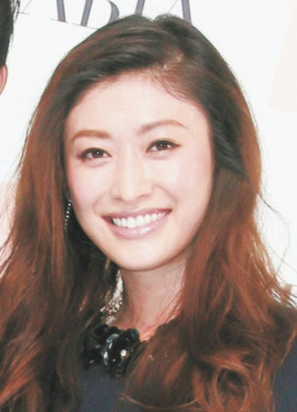 「許してね」4児の母・山田優が“衝撃金髪”に変身「夏休みってことで」にフォロワー「最高にカッコイイ」(中日スポーツ)