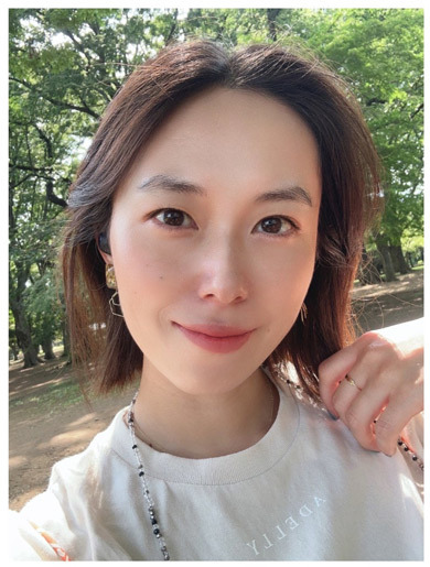 声優・寿美菜子、結婚発表で「人妻ティータイム」トレンド入り 「全員既婚者に」とかみしめる声(ねとらぼ)