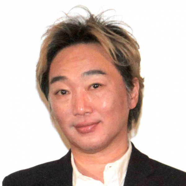 スピードワゴン小沢一敬、19歳年下妻と結婚した相方に不満ぶちまけた「ムカつかない?身内じゃないんだ…」(スポーツ報知)