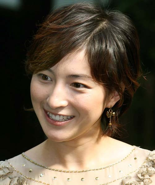 広末涼子“ヒモ夫”ジュン氏との離婚成立に中国から「よくやった」の声…芸能界復活の活路あり(日刊ゲンダイDIGITAL)