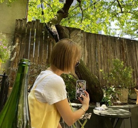 イ・ジン（元Fin.KL）、ニューヨーク宅から金髪の女神のゆったりとした日常公開…映画の1シーンのよう(WoW!Korea)