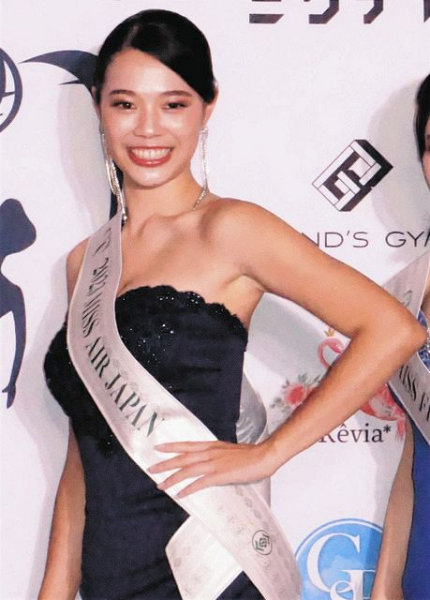 ソフトバンク小久保2軍監督の長女・春菜さんが『ミス・アース』選考会で第2位「父を超える第一歩に」(中日スポーツ)