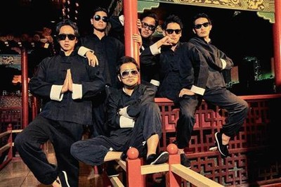 渋谷・六本木で話題沸騰中の“チャラリーマン”軍団リーマンマイク　３・２８新曲リリース決定／芸能ショナイ業務話（サンケイスポーツ）