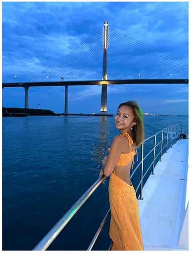 元テラハメンバー、フィリピンでの珍事件に「え？　そんなことある？」　写真を広告に無断使用されるも思わぬ展開へ(ねとらぼ)