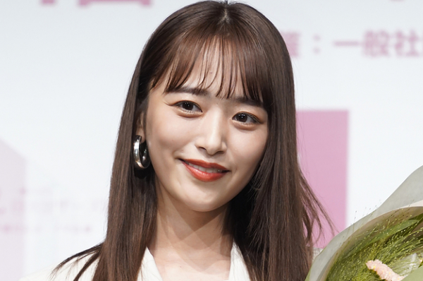 「奥さんにしてくれてありがとう♡」近藤千尋、夫・太田博久との“ちょっと早めの”結婚記念日を祝う→「理想の夫婦」とファン絶賛(BuzzFeed Japan)