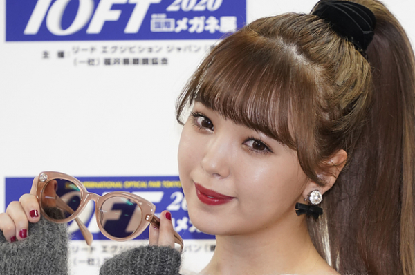 藤田ニコル、44万いいねを集めたウエディングフォトの裏話を投稿→「まさか手作りだったなんて!」「世界に一つだけのものだね」(BuzzFeed Japan)