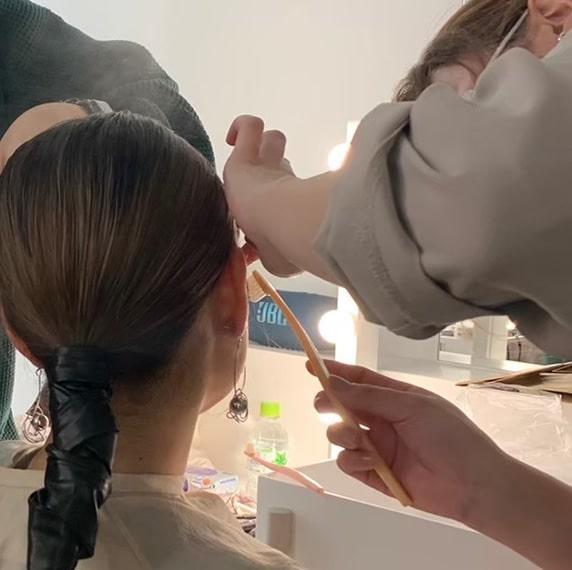 映像制作業界の救世主なるか⁉ 全国初！　「ヘアメイク師」の派遣に注目★(ロケーションジャパン)