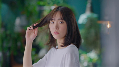 新垣結衣、ショートパンツの飾らない姿（シネマトゥデイ）