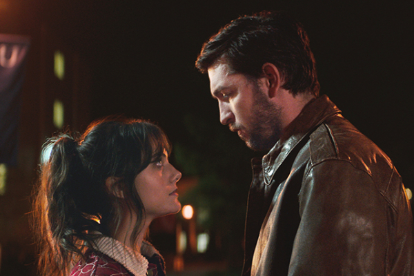 「コーダ」エミリア・ジョーンズ主演のスリラー「キャット・パーソン」　10月6日から米劇場公開(映画.com)