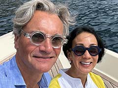 中村江里子、結婚22周年に夫と仲良しイタリア旅行　アマルフィ海岸での優雅なショットに「素敵なおふたり」「幸せそう！」(ねとらぼ)