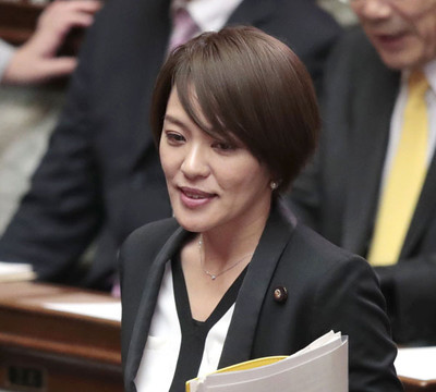 ブログで息子愛アピール 今井絵理子“不倫後”の寂しい近況（日刊ゲンダイDIGITAL）