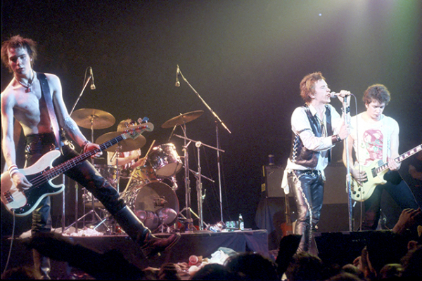 セックス・ピストルズの草創期を掘り下げるドキュメンタリー映画、製作決定(映画.com)