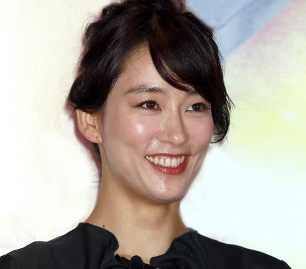 NHK朝ドラ「ブギウギ」水川あさみは“大阪のオカン”で新境地 夫・窪田正孝とも順調そのもの(日刊ゲンダイDIGITAL)