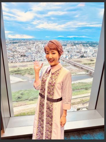 戸田恵子、第1子出産した人気俳優の赤ちゃんを初“抱っこ”　ファン「美男美女の赤ちゃん」「間違いなく可愛いですよね」(ねとらぼ)