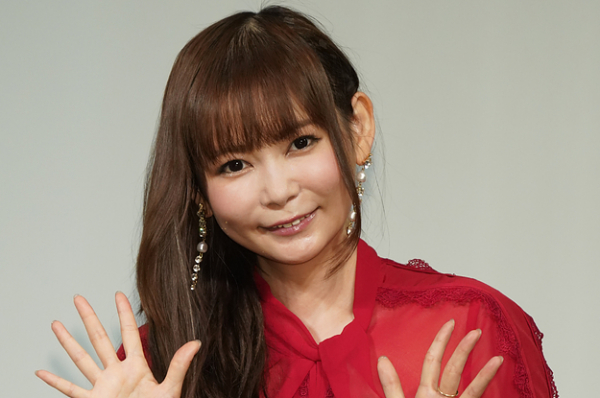 中川翔子がハワイで結婚式を挙げたことを報告→ラプンツェルをイメージしたドレスなどに大反響「どの姿も美しい」「素敵すぎ♡」(BuzzFeed Japan)